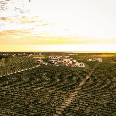 Wine Residence Cattunar Бртонигла Екстер'єр фото