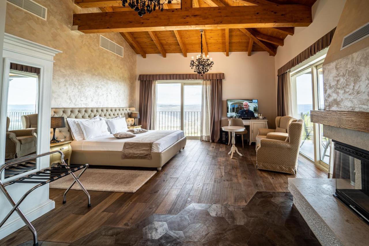 Wine Residence Cattunar Бртонигла Екстер'єр фото